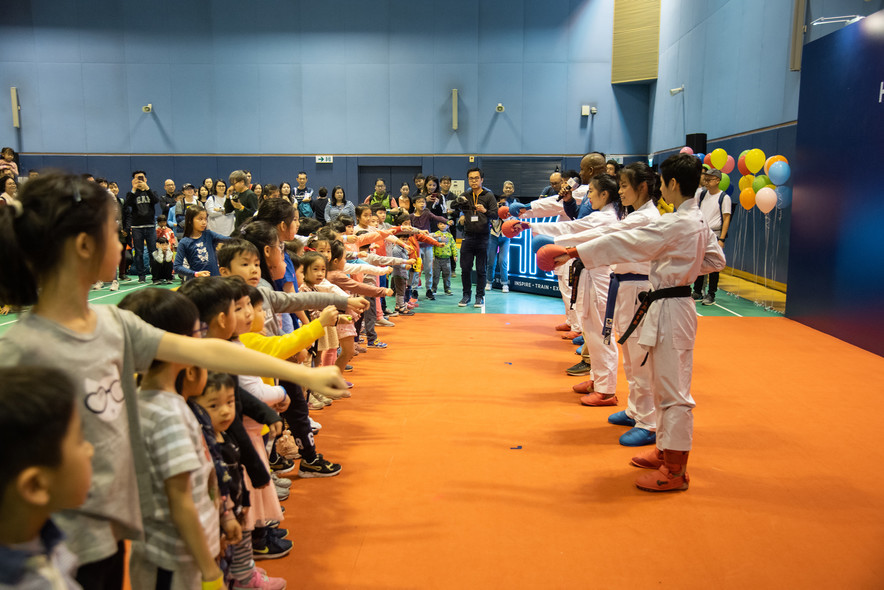 Demonstration and challenge zones, featuring Karatedo, Rugby, Wheelchair Fencing and Wushu were staged for the public to get up close and personal with elite athletes.